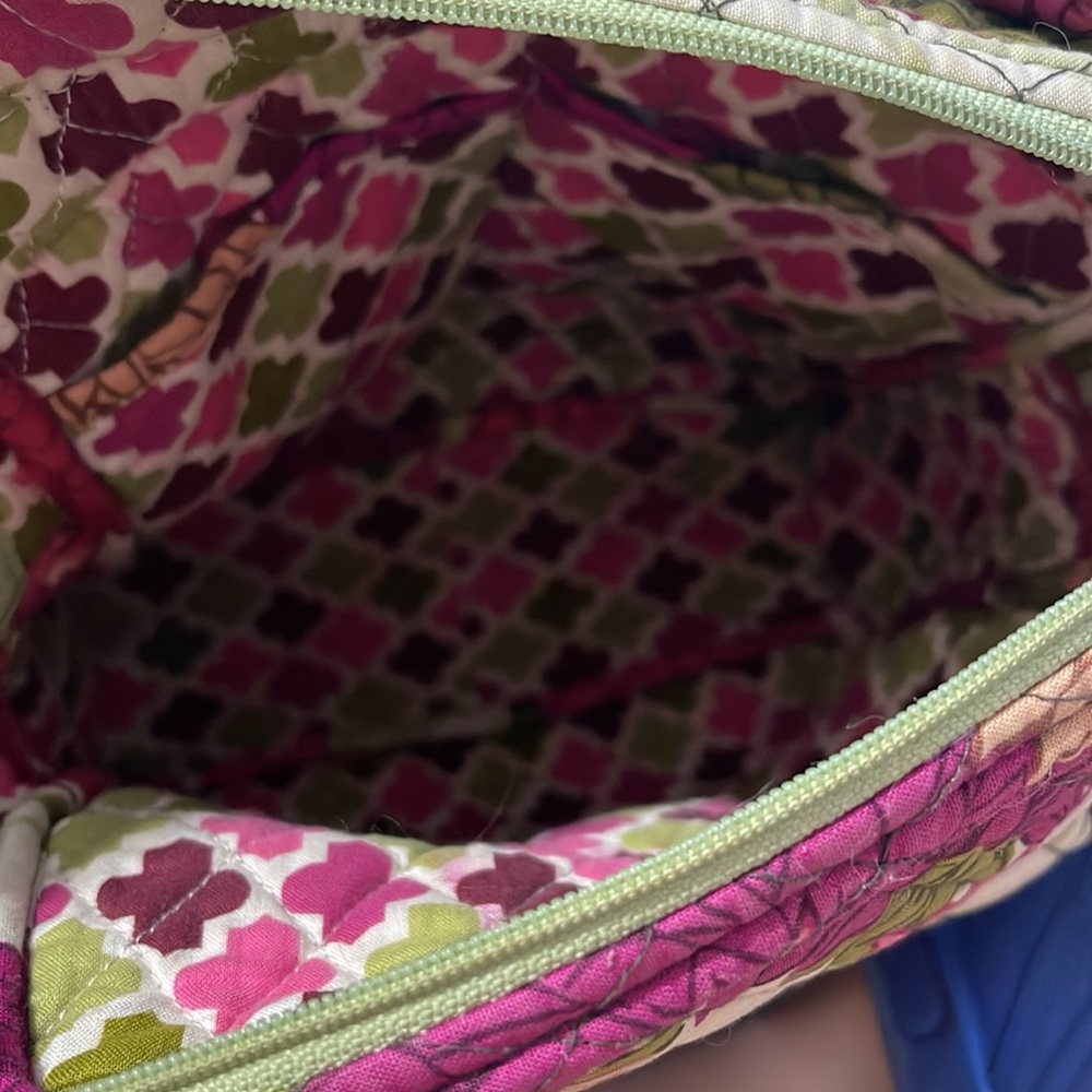 Back pack - Picture 3 of 3